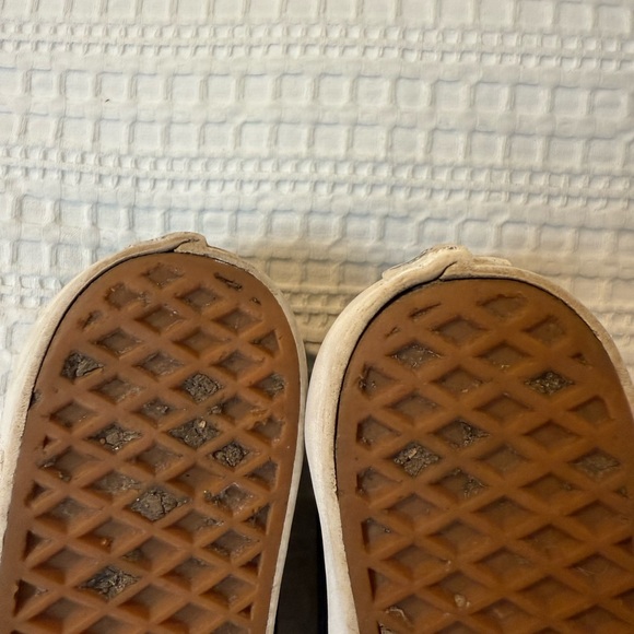 Vans Old Skool Black With White Stripe Men’s Size 7.5 Womens Size 9 off the wall - Picture 13 of 14